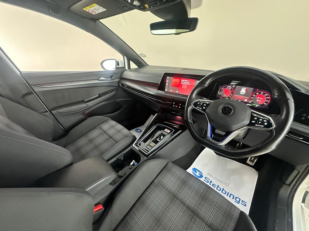 Volkswagen Golf MT72YYX