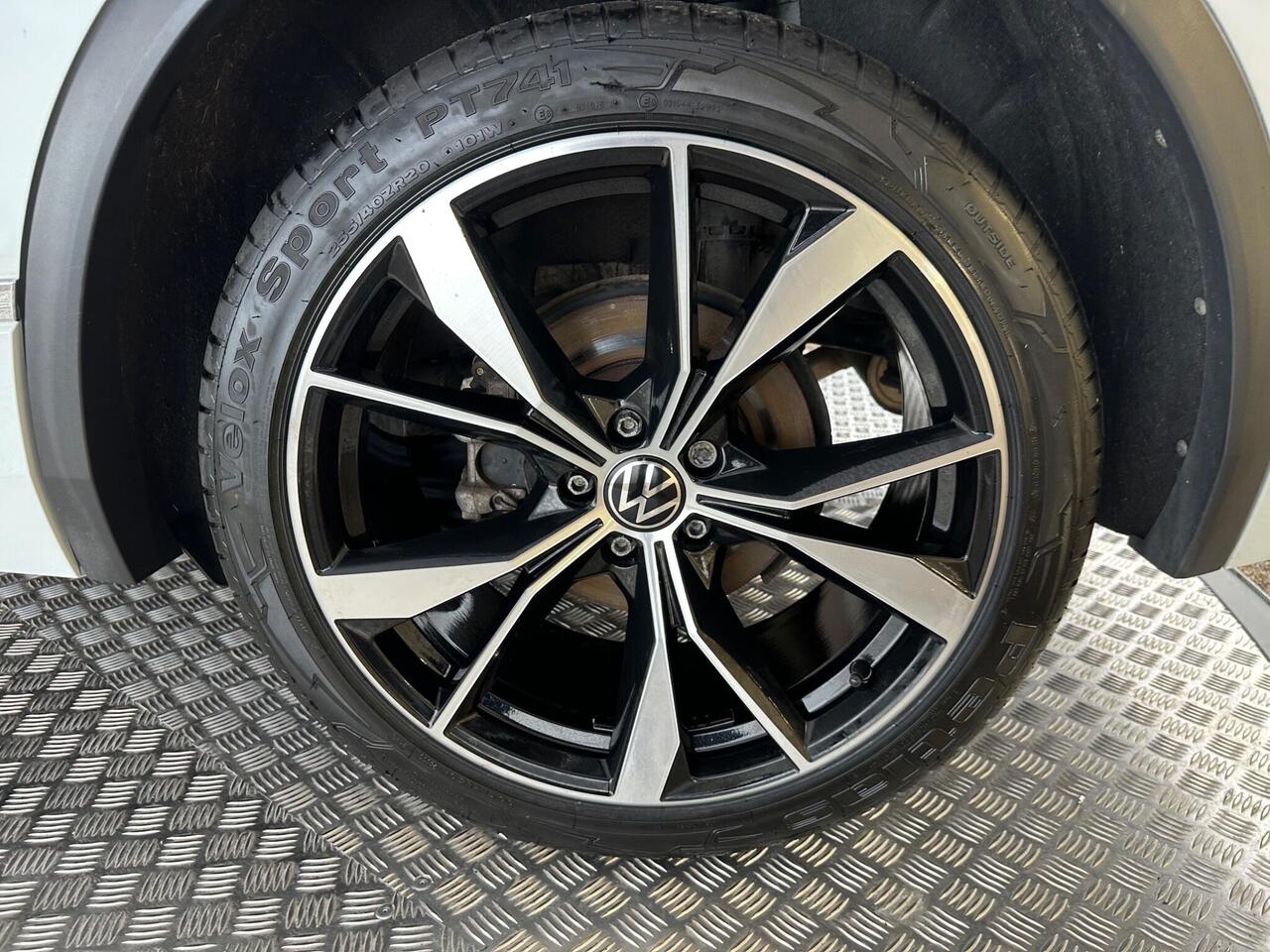 Volkswagen Tiguan VE21FVH