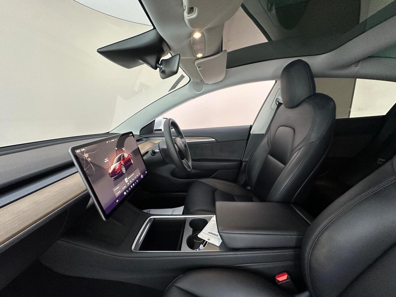 Tesla Model 3 AF72UVS