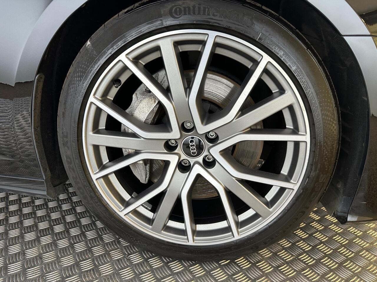 Audi A6 Avant KY22JDU