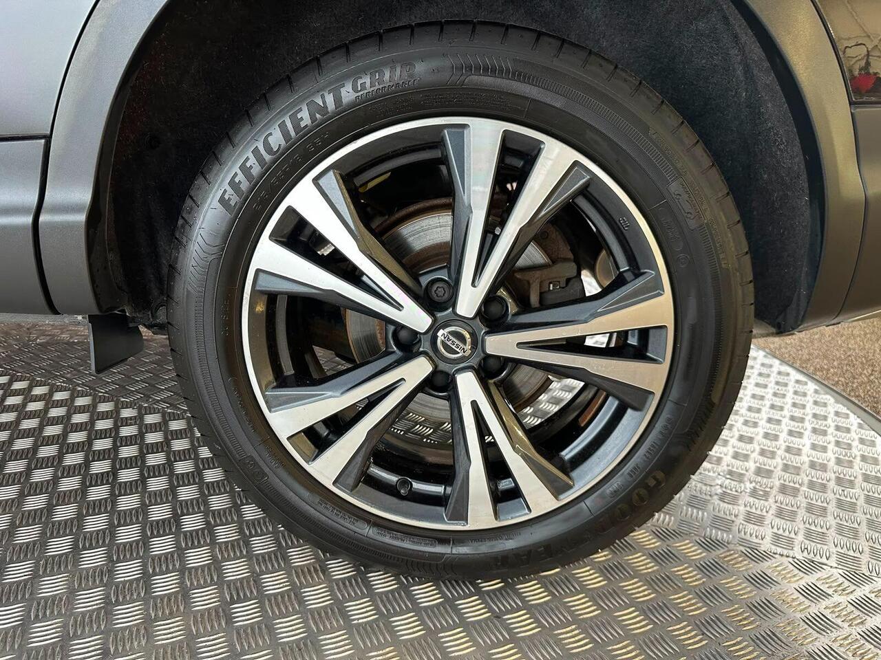 Nissan Qashqai BG69VFU
