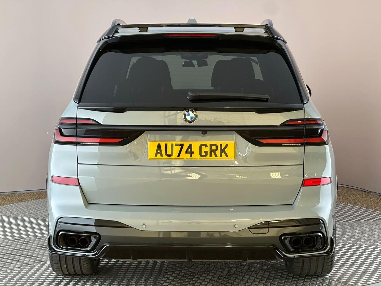 BMW X7 AU74GRK