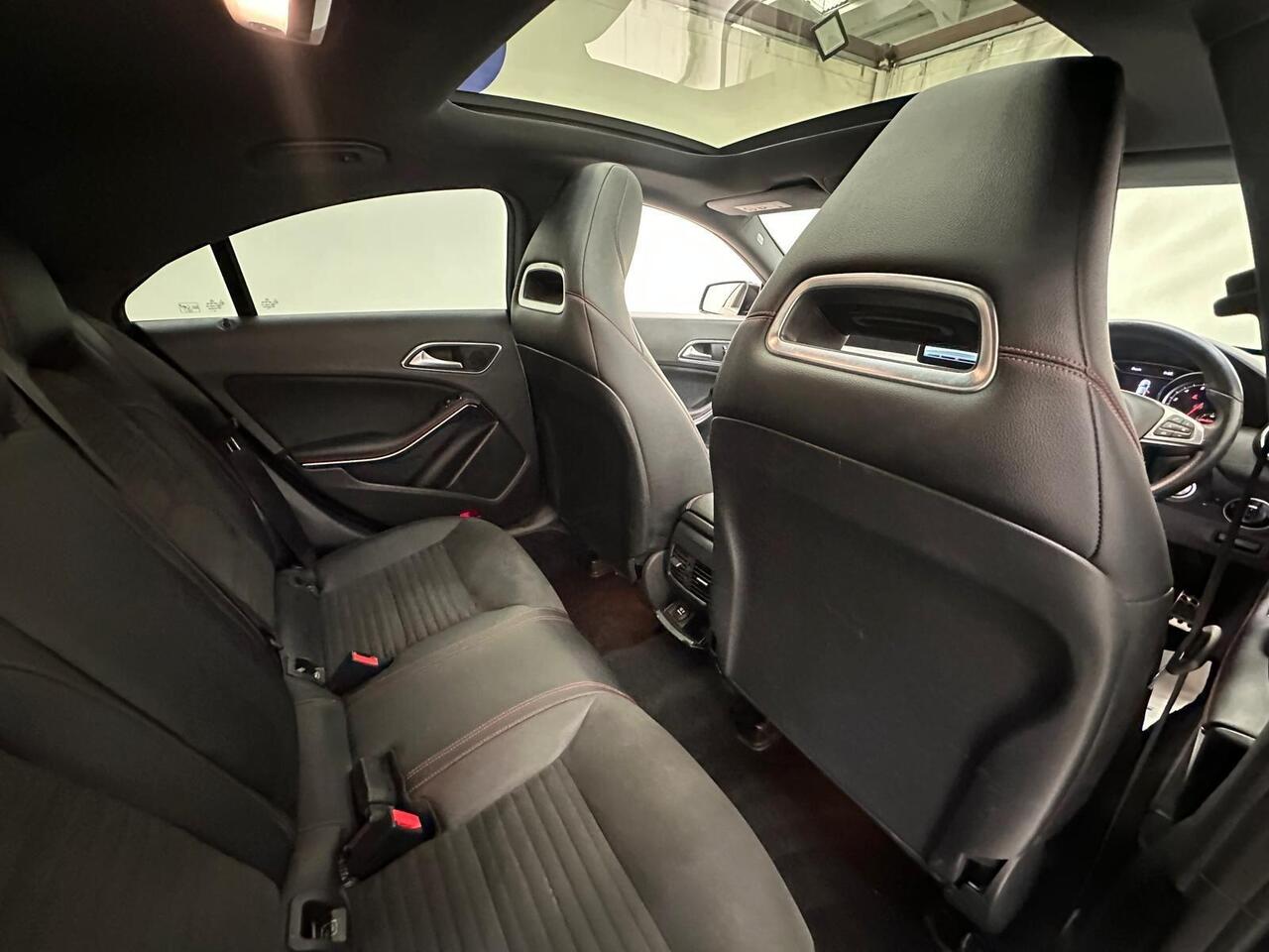 Mercedes-Benz CLA WX19OCJ