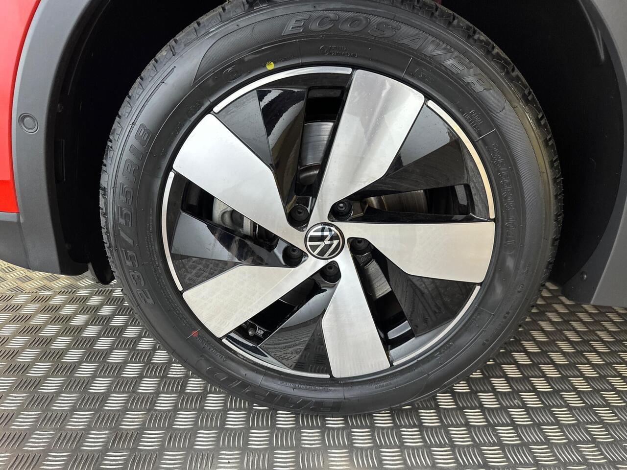 Volkswagen Tiguan KS25NXD