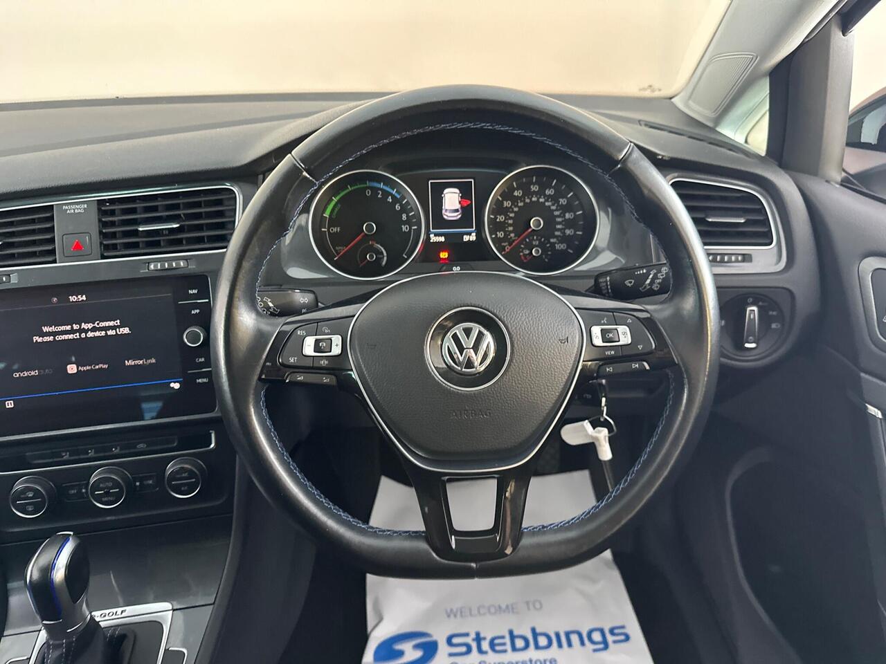 Volkswagen e-Golf SH19YMK