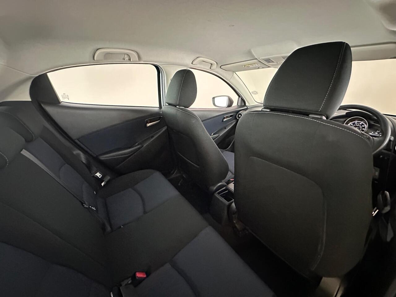Mazda Mazda2 AV17RWZ