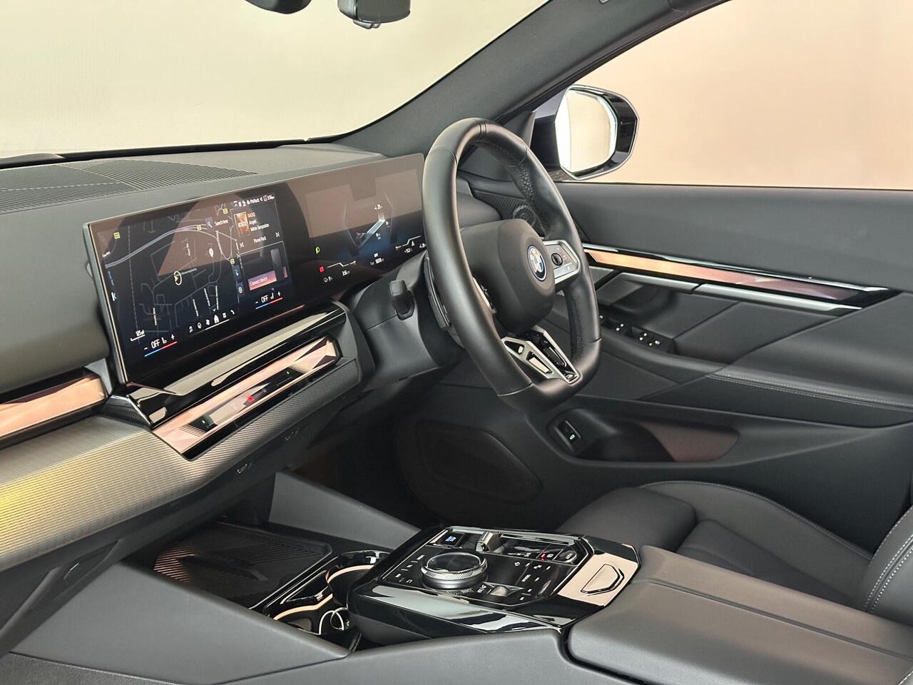 BMW i5 ML24HHM