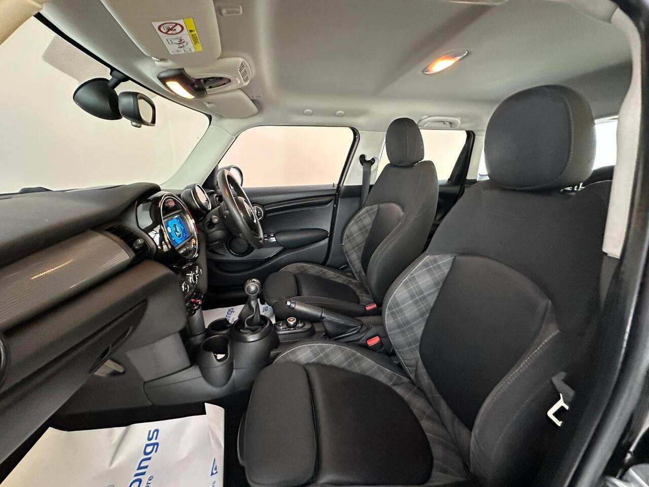 MINI Hatch ND68SXJ