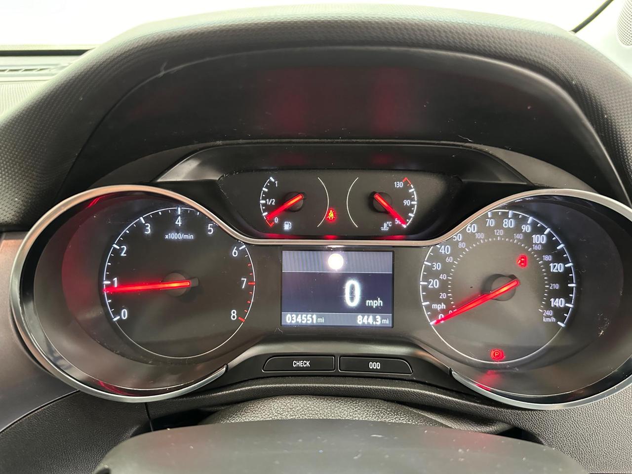 Vauxhall Crossland X YU19FDN