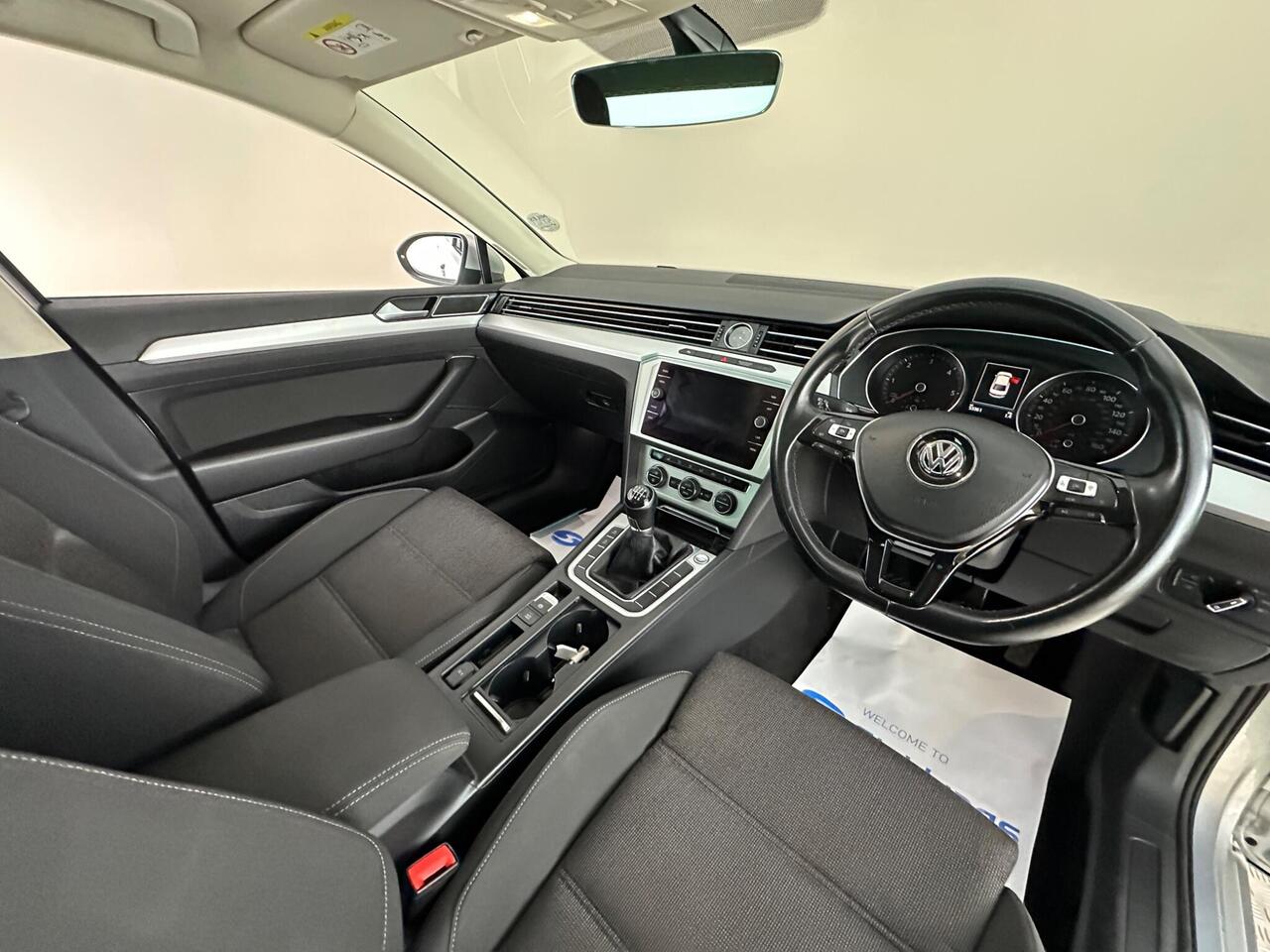 Volkswagen Passat AD19KLE