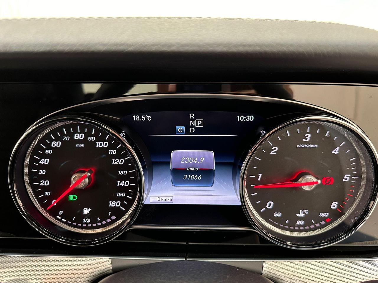 Mercedes-Benz E Class LO17YWC