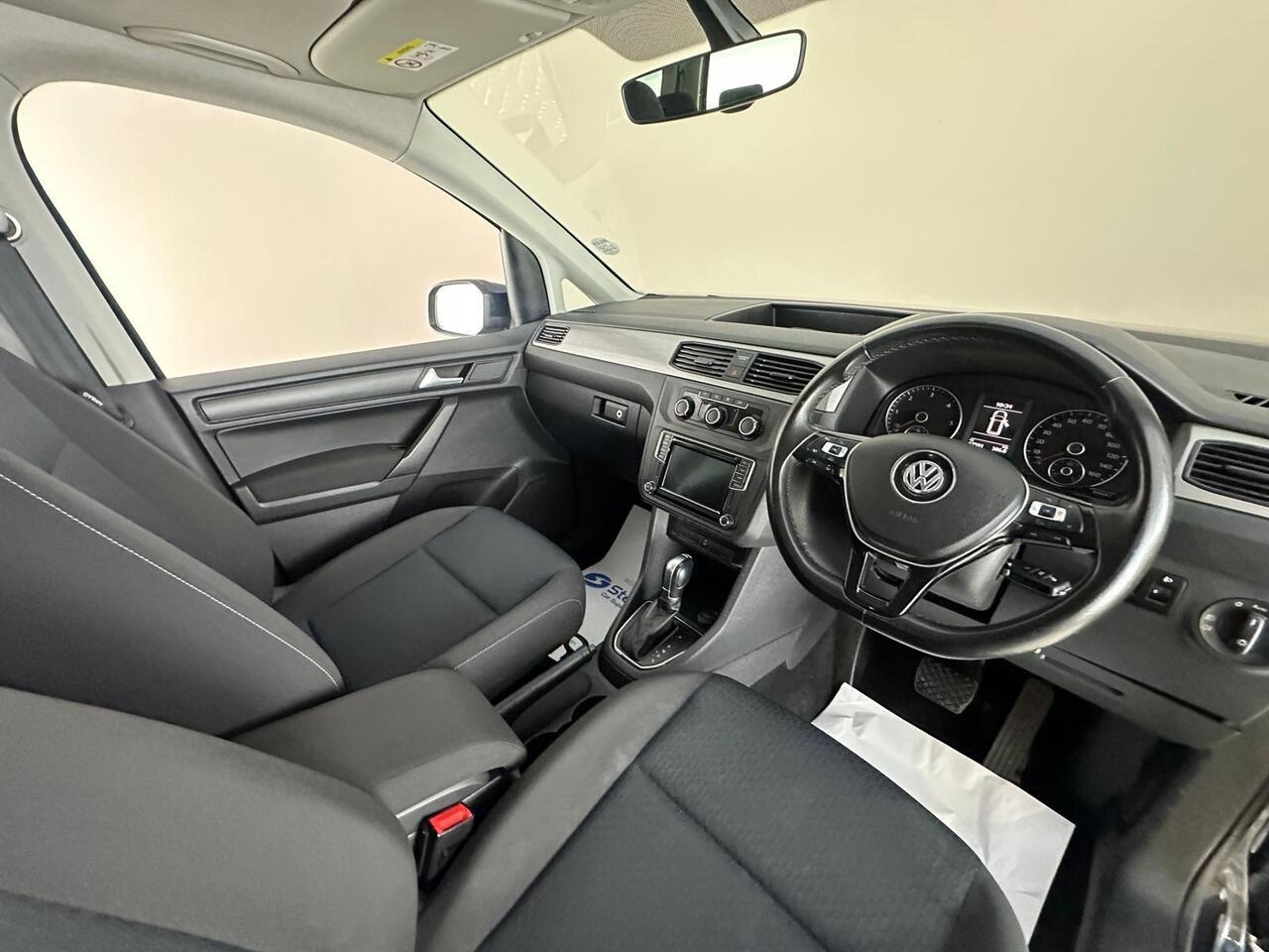 Volkswagen Caddy Maxi Life EY20XLT