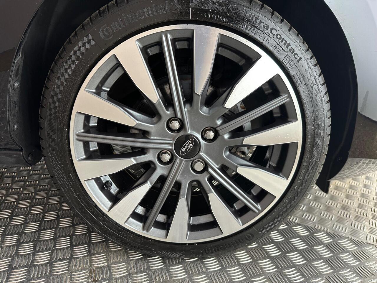 Ford Fiesta MH72KGP