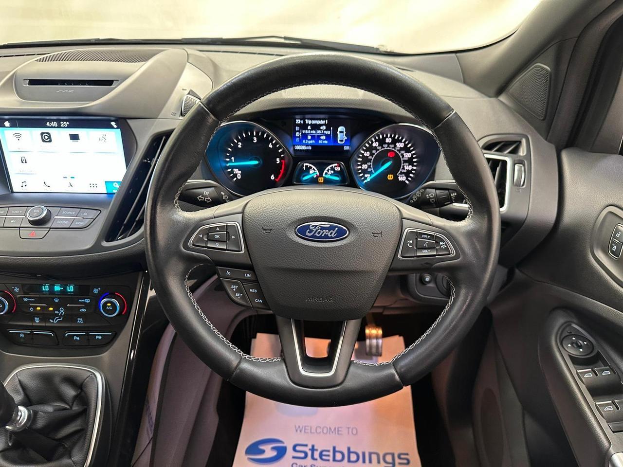 Ford Kuga AY17NRV
