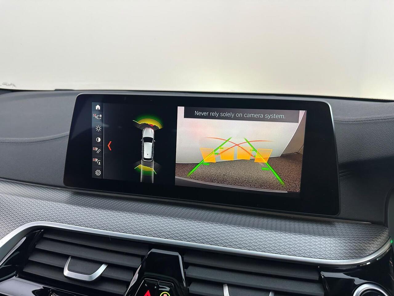 BMW 5 Series YJ19VDG