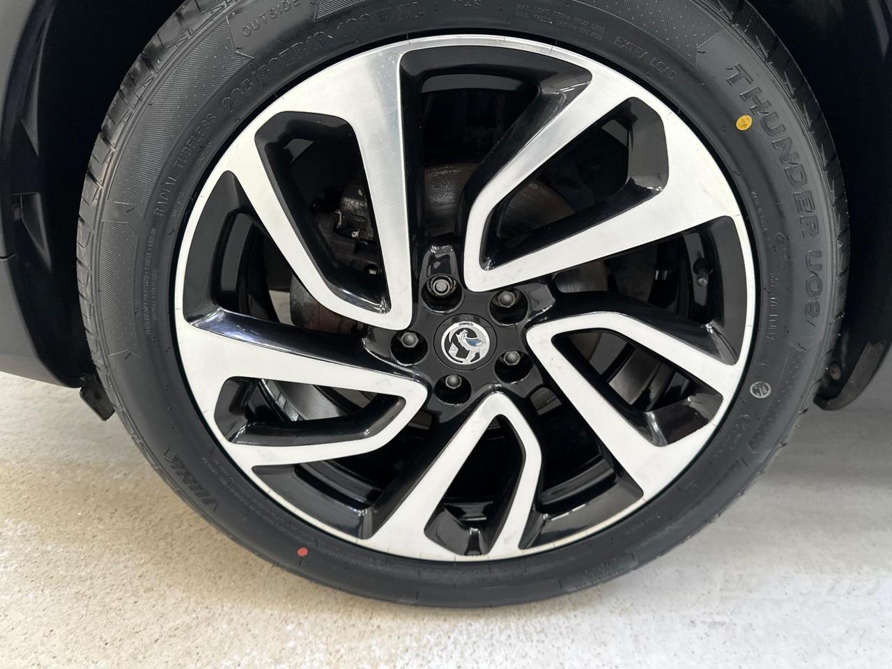 Vauxhall Grandland X FE19SZZ