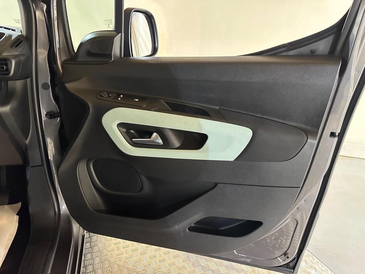 Citroen Berlingo ET68NFZ