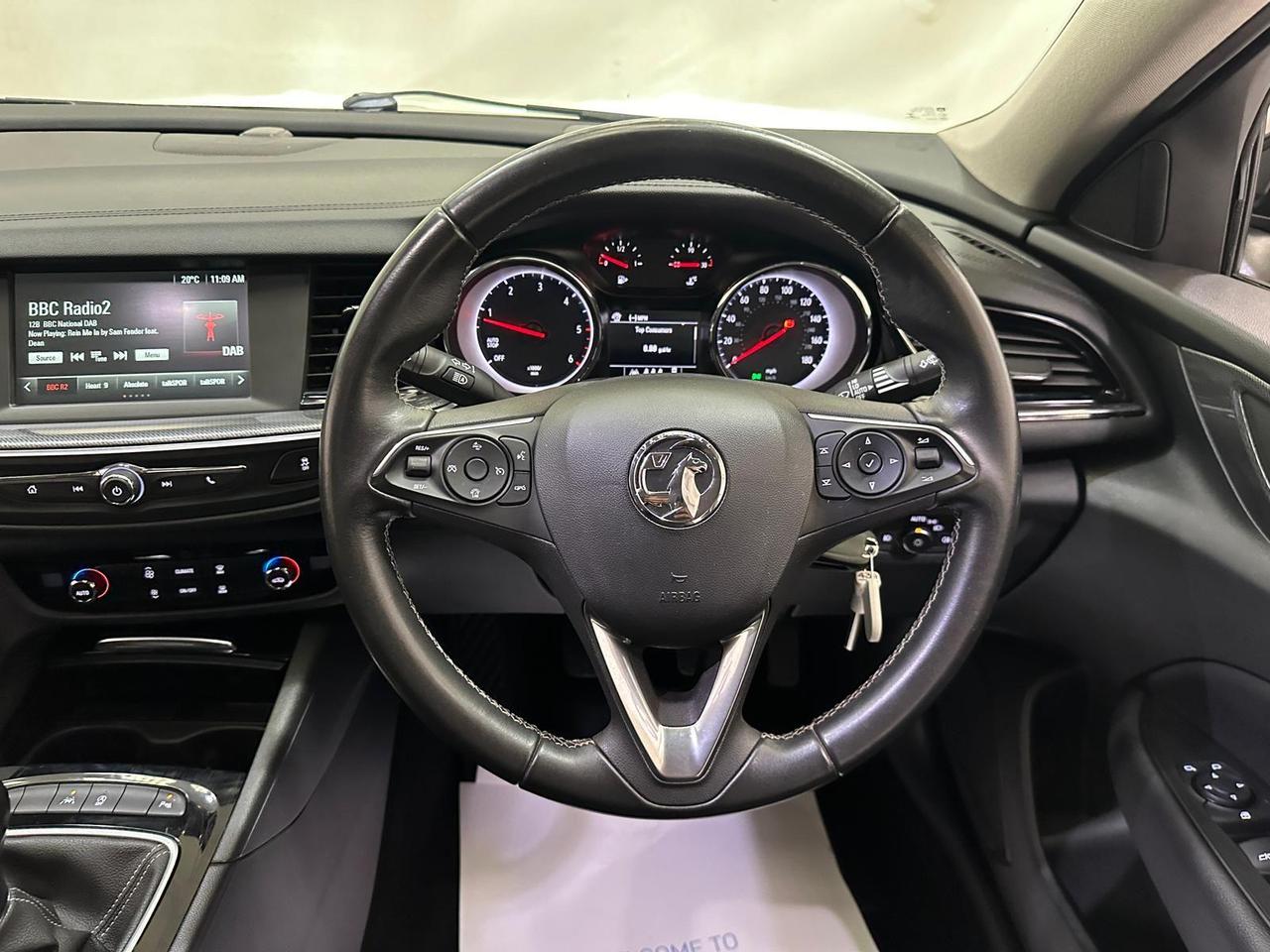Vauxhall Insignia VU70YMO