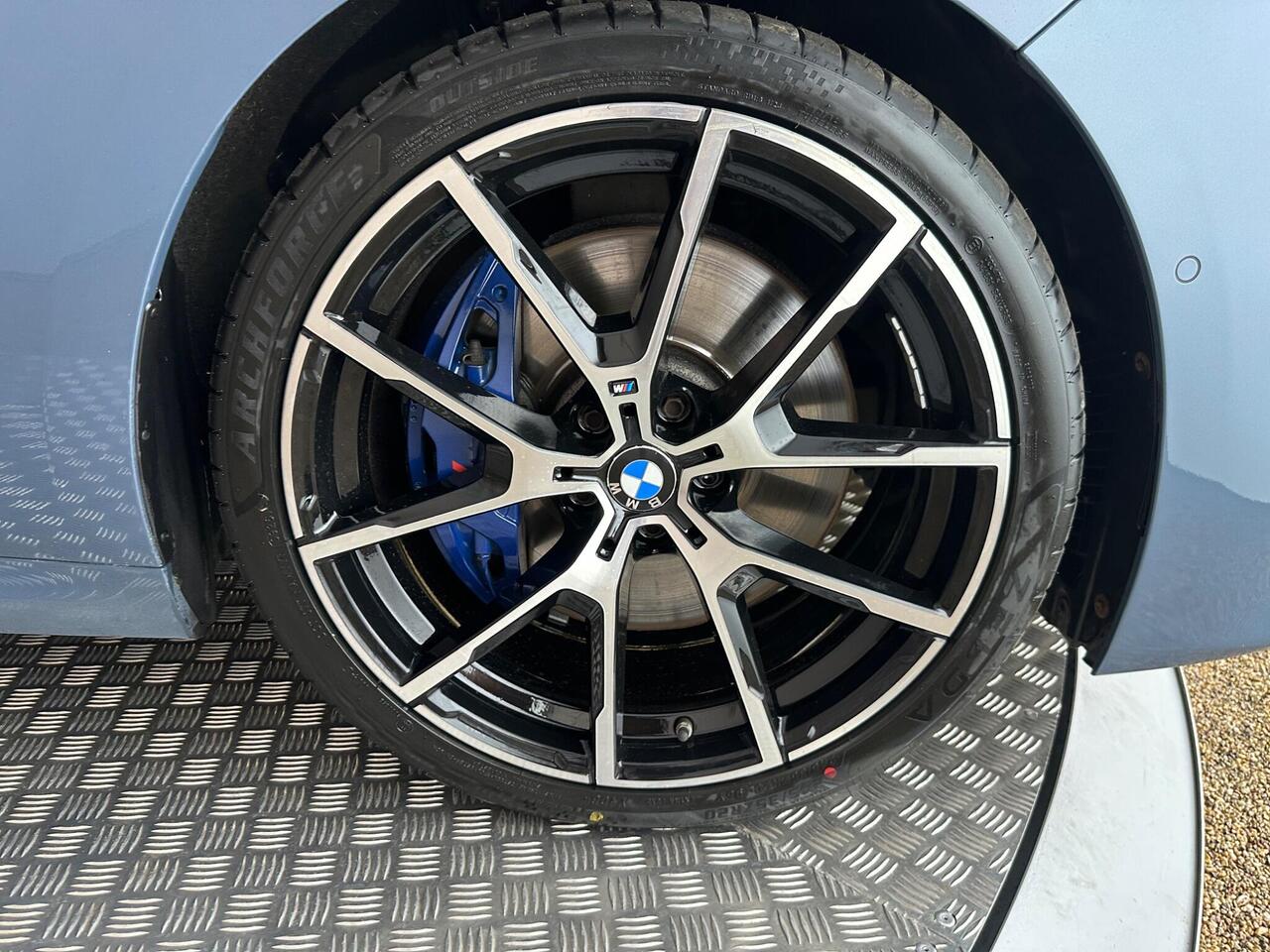 BMW 8 Series RO20CFF