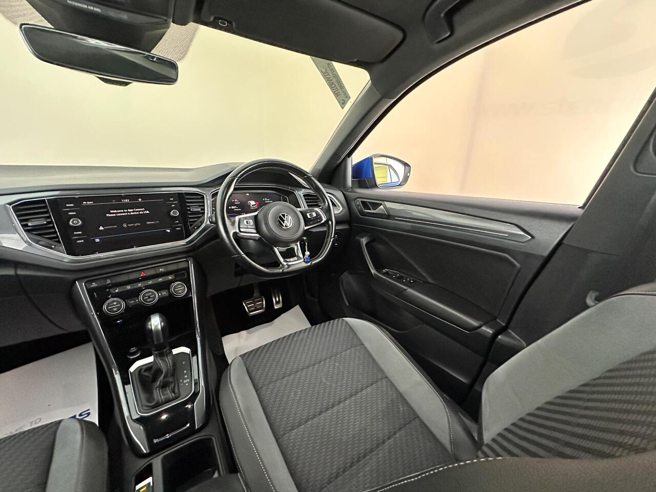 Volkswagen T-Roc VE71FXT
