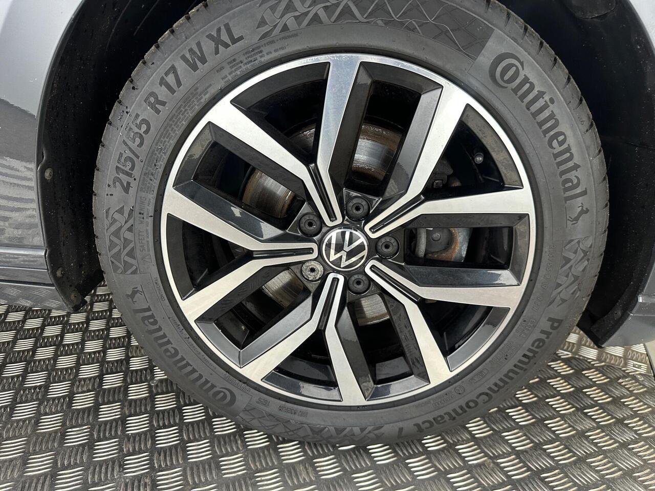 Volkswagen Passat YE70PYB