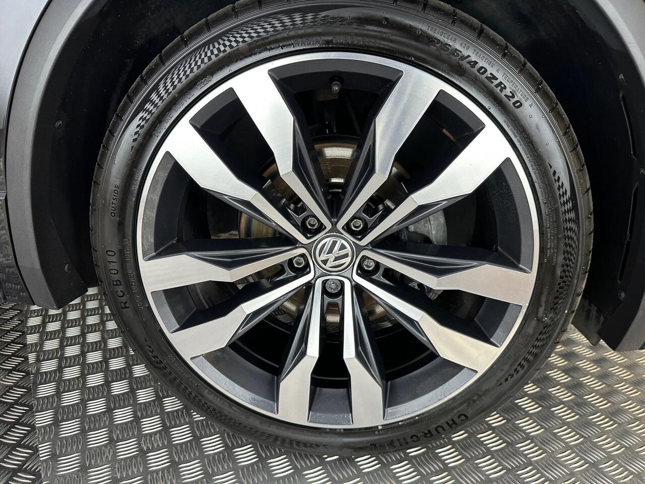 Volkswagen Tiguan DG70HVH