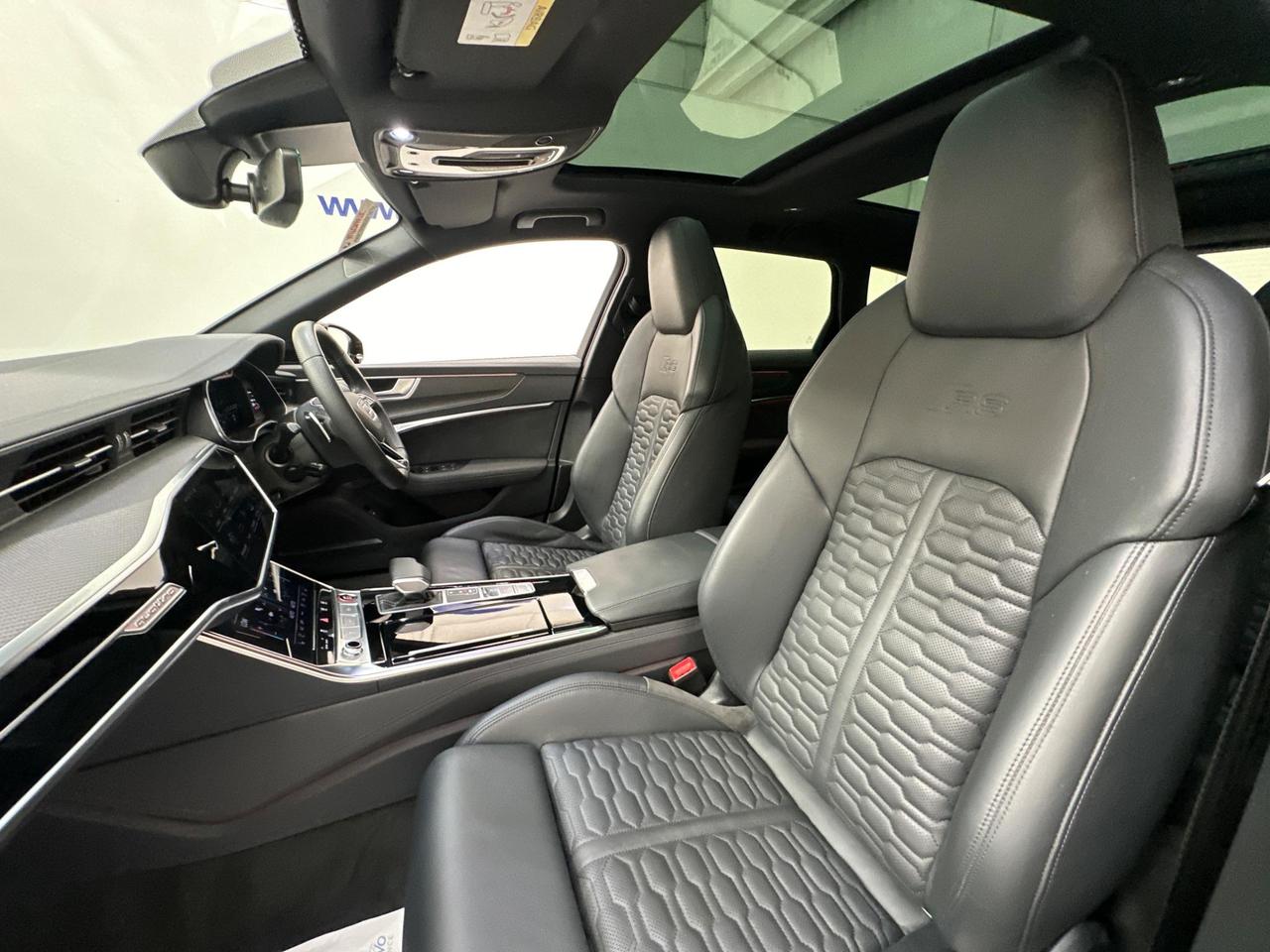 Audi RS6 Avant WU71CXE