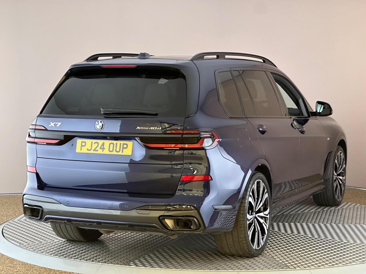 BMW X7 PJ24OUP