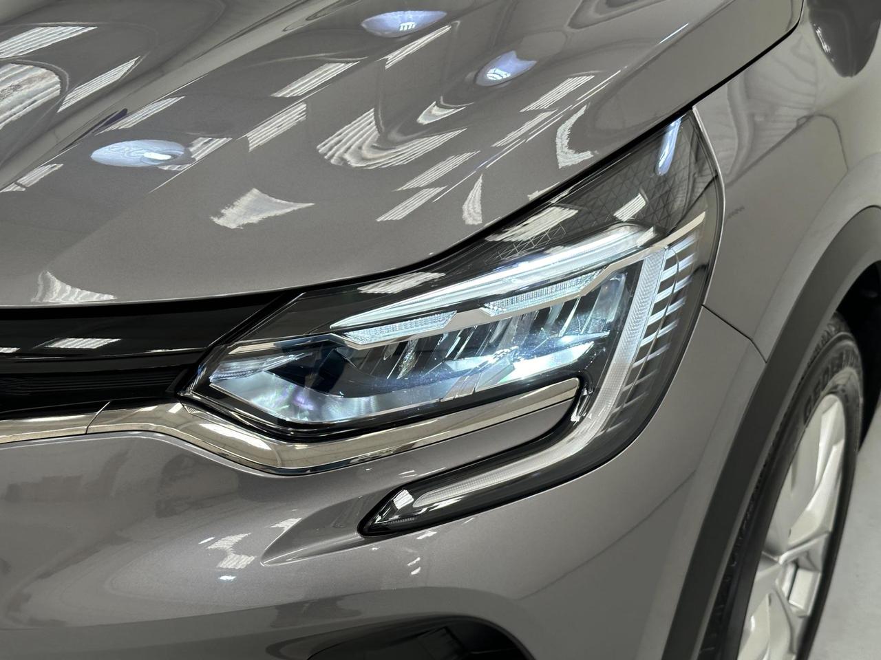 Renault Captur NL22YHZ