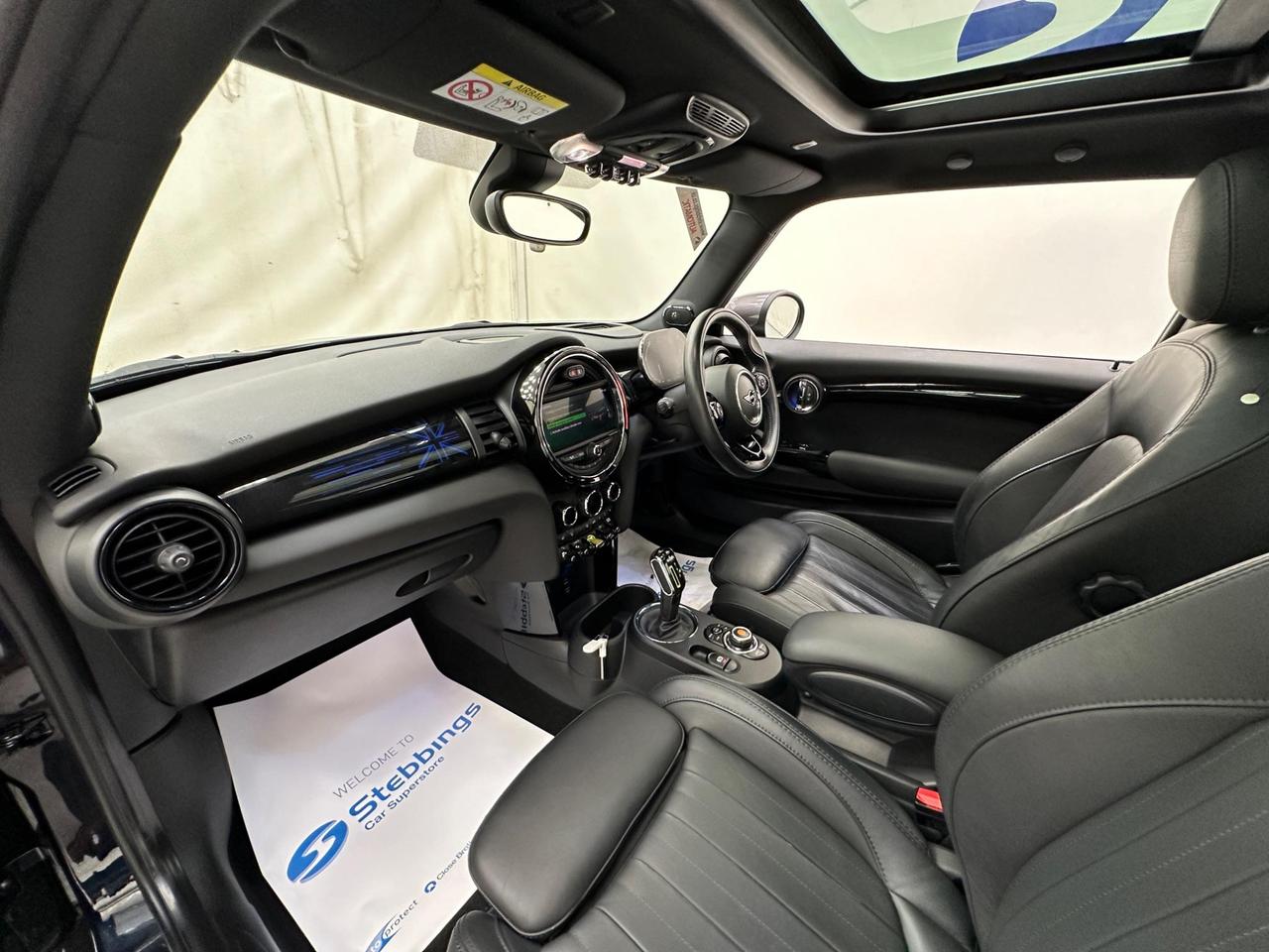 MINI Electric Hatch AK20FZV