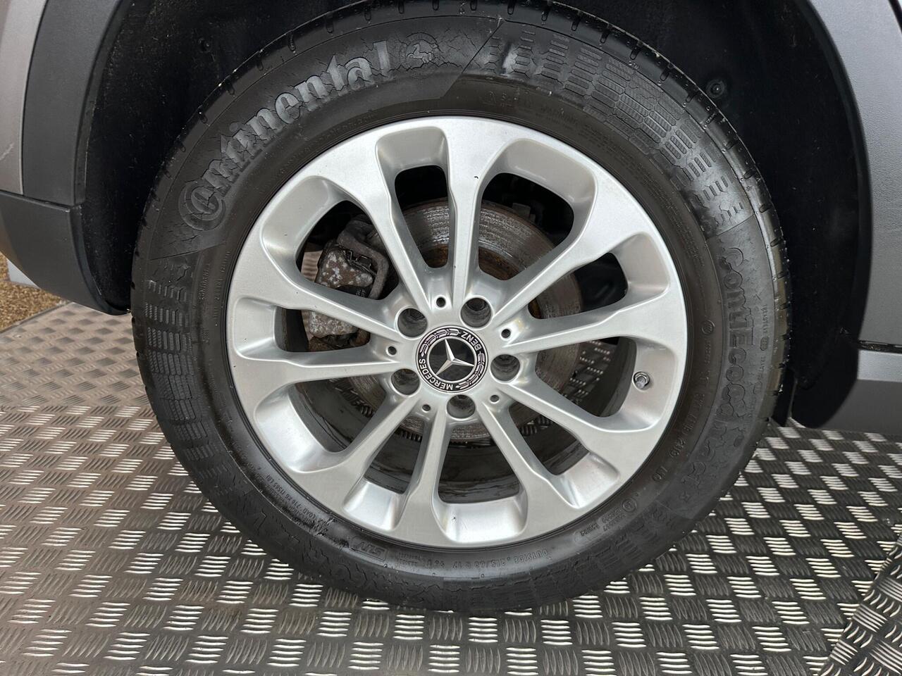 Mercedes-Benz GLA SP68OKA