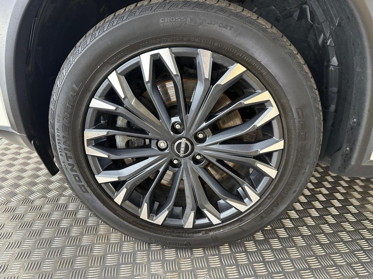 Nissan X-Trail AO24XVM
