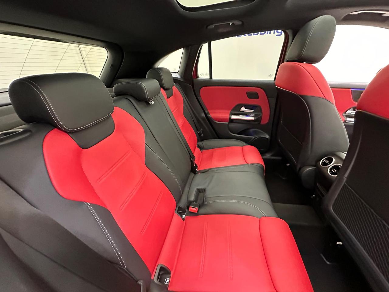 Mercedes-Benz GLA AO21UTZ