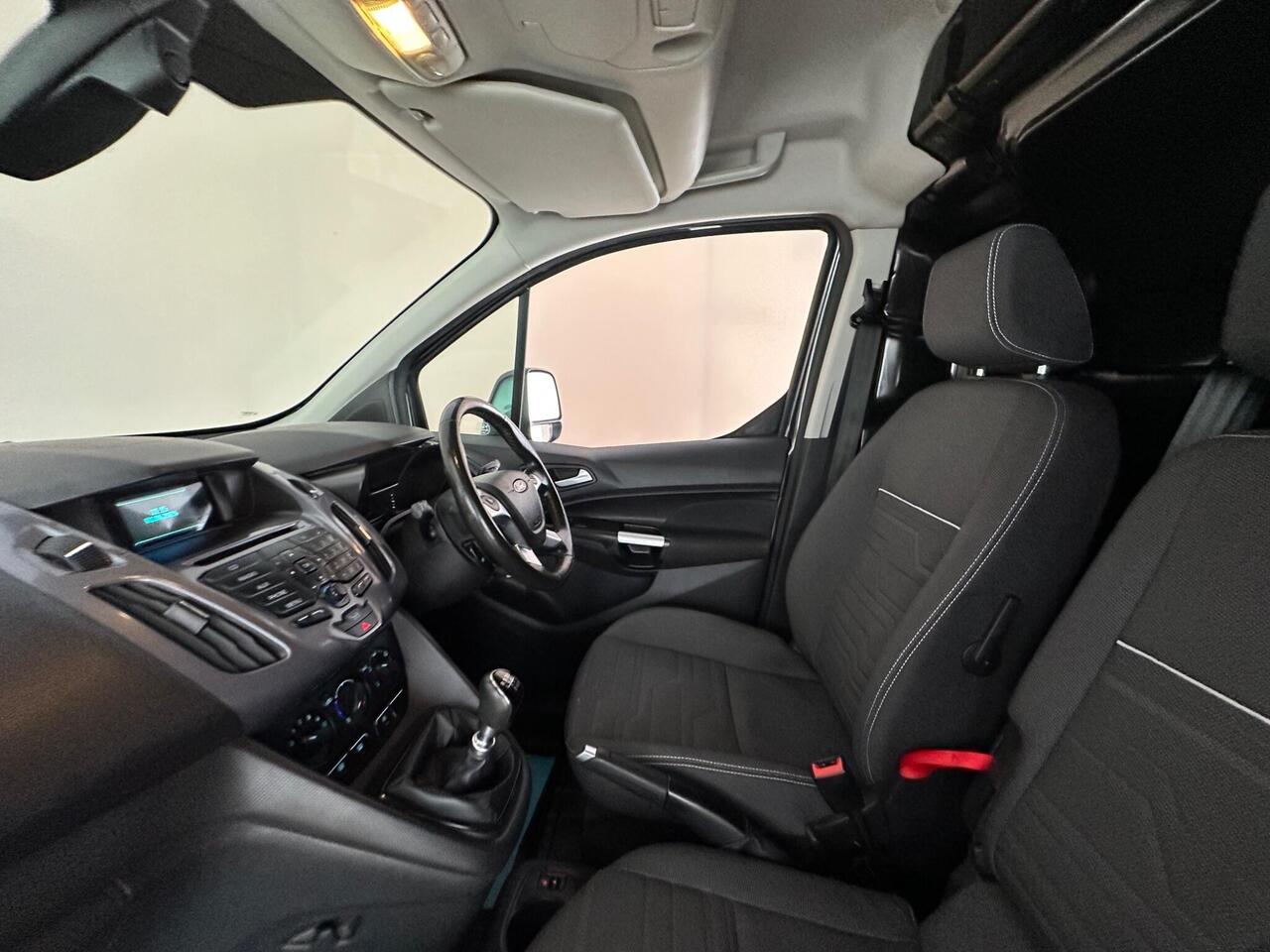 Ford Transit Connect PN67WYY