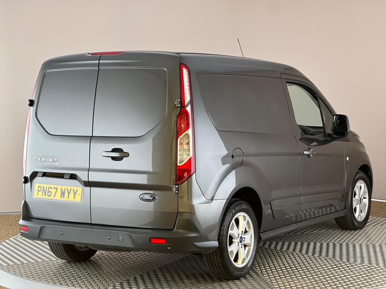 Ford Transit Connect PN67WYY