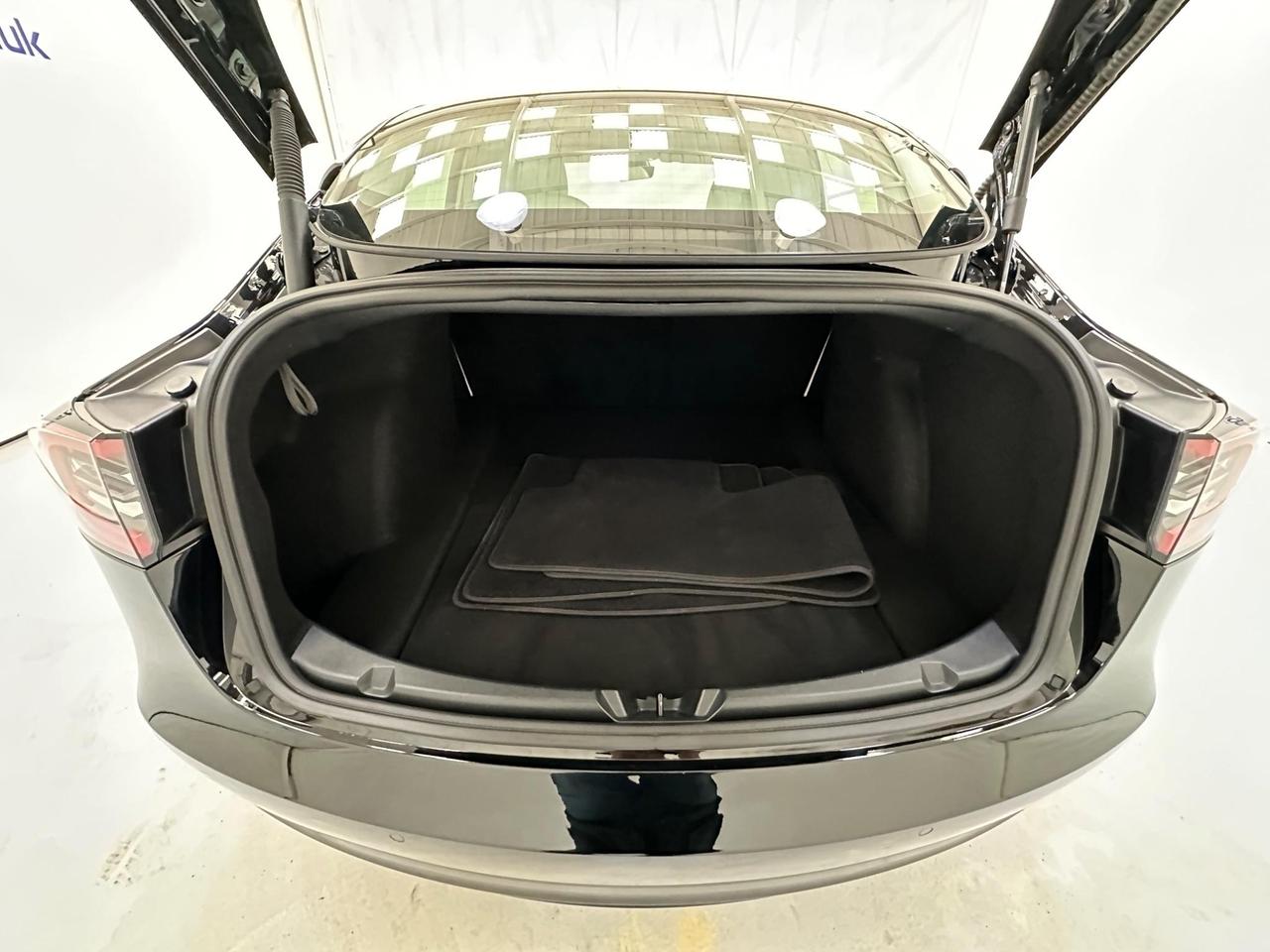 Tesla Model 3 GJ22FFE