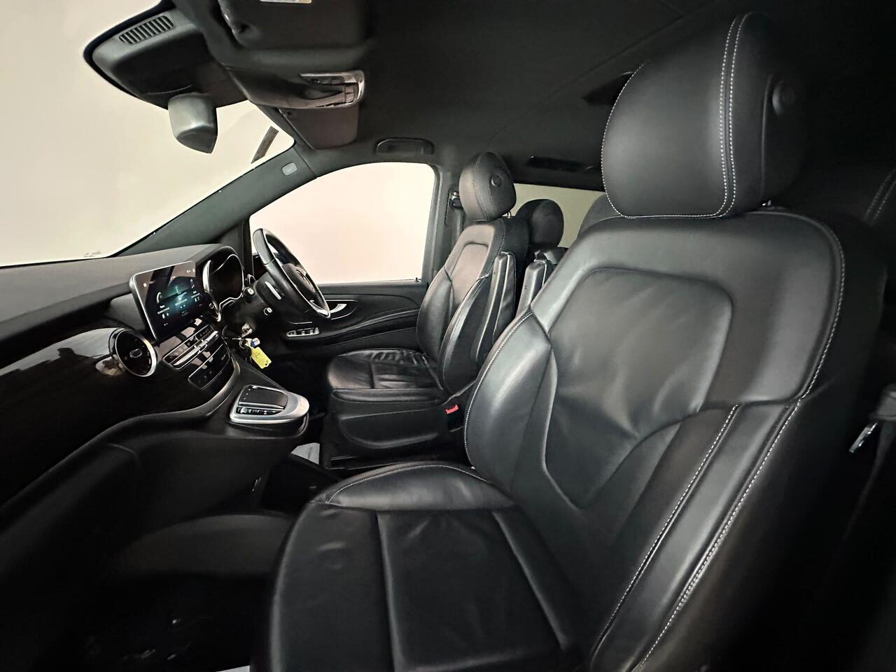 Mercedes-Benz V Class WA72UGG