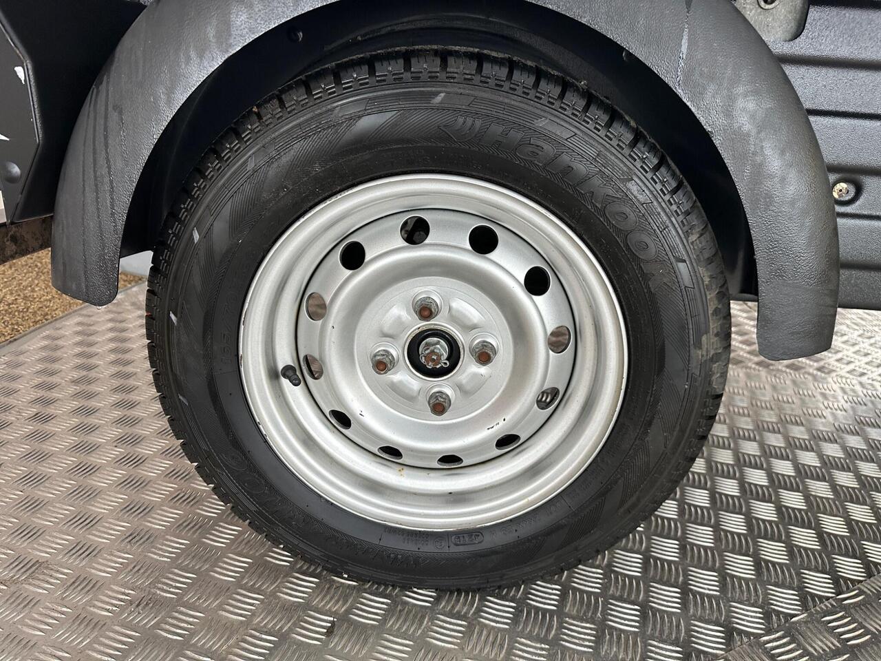 Garia Utility RX22EJD