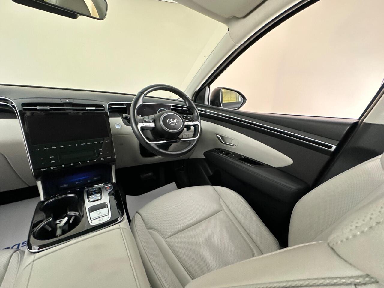 Hyundai TUCSON AX22AYS