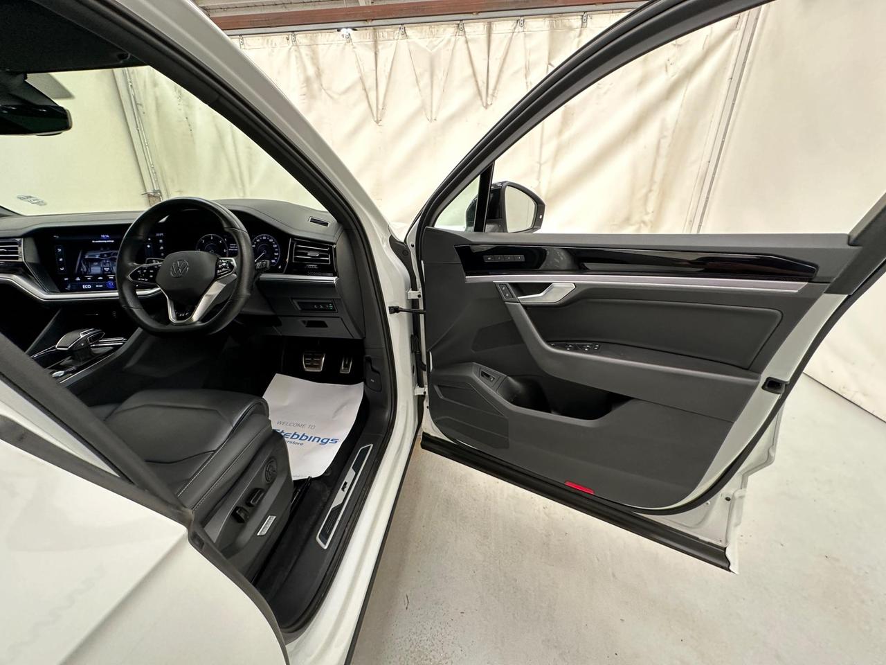 Volkswagen Touareg VK21UHB
