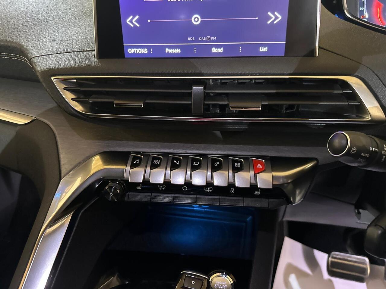 Peugeot 3008 KN70GDZ