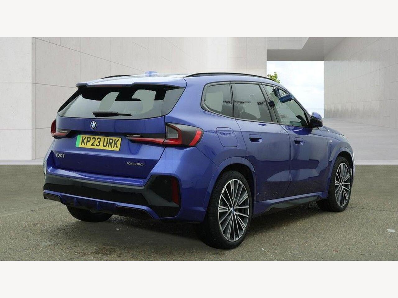 BMW iX1 KP23URK