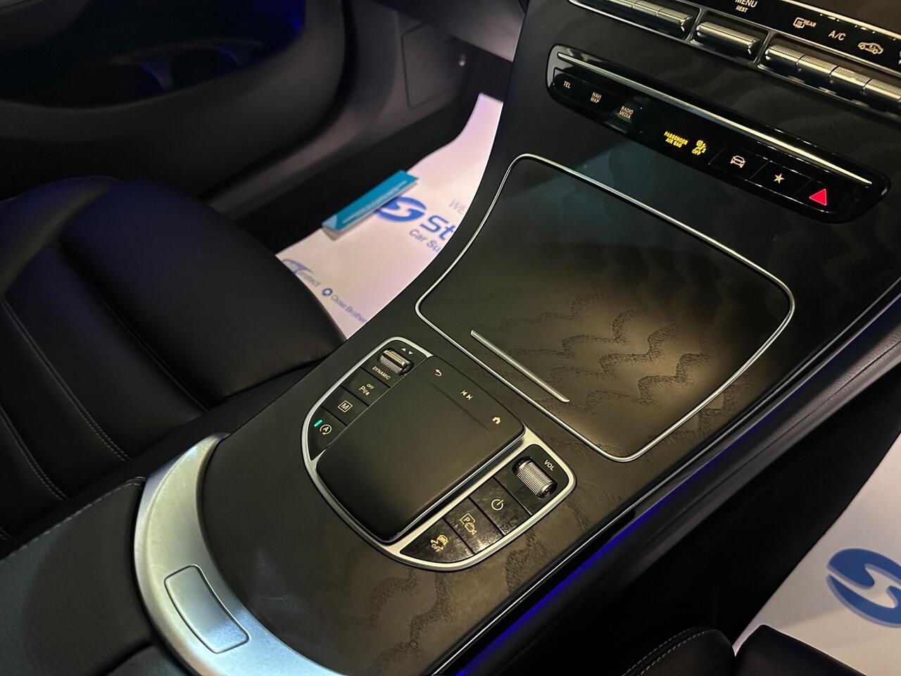 Mercedes-Benz GLC SN22UBK
