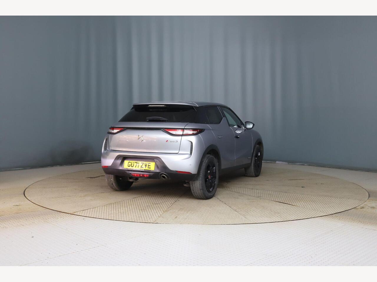 DS AUTOMOBILES DS 3 CROSSBACK GU71ZVE