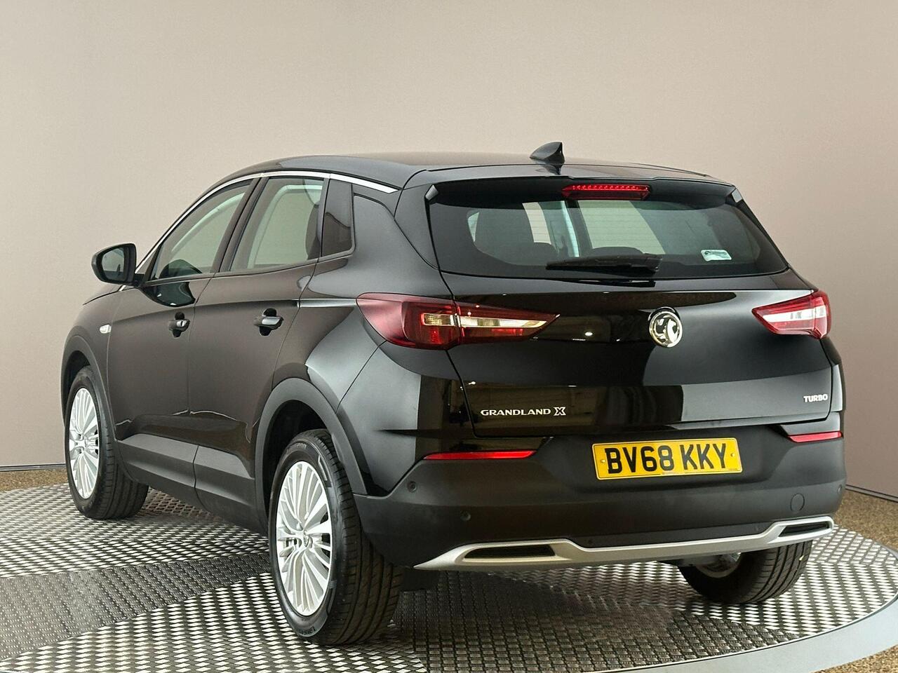 Vauxhall Grandland X BV68KKY