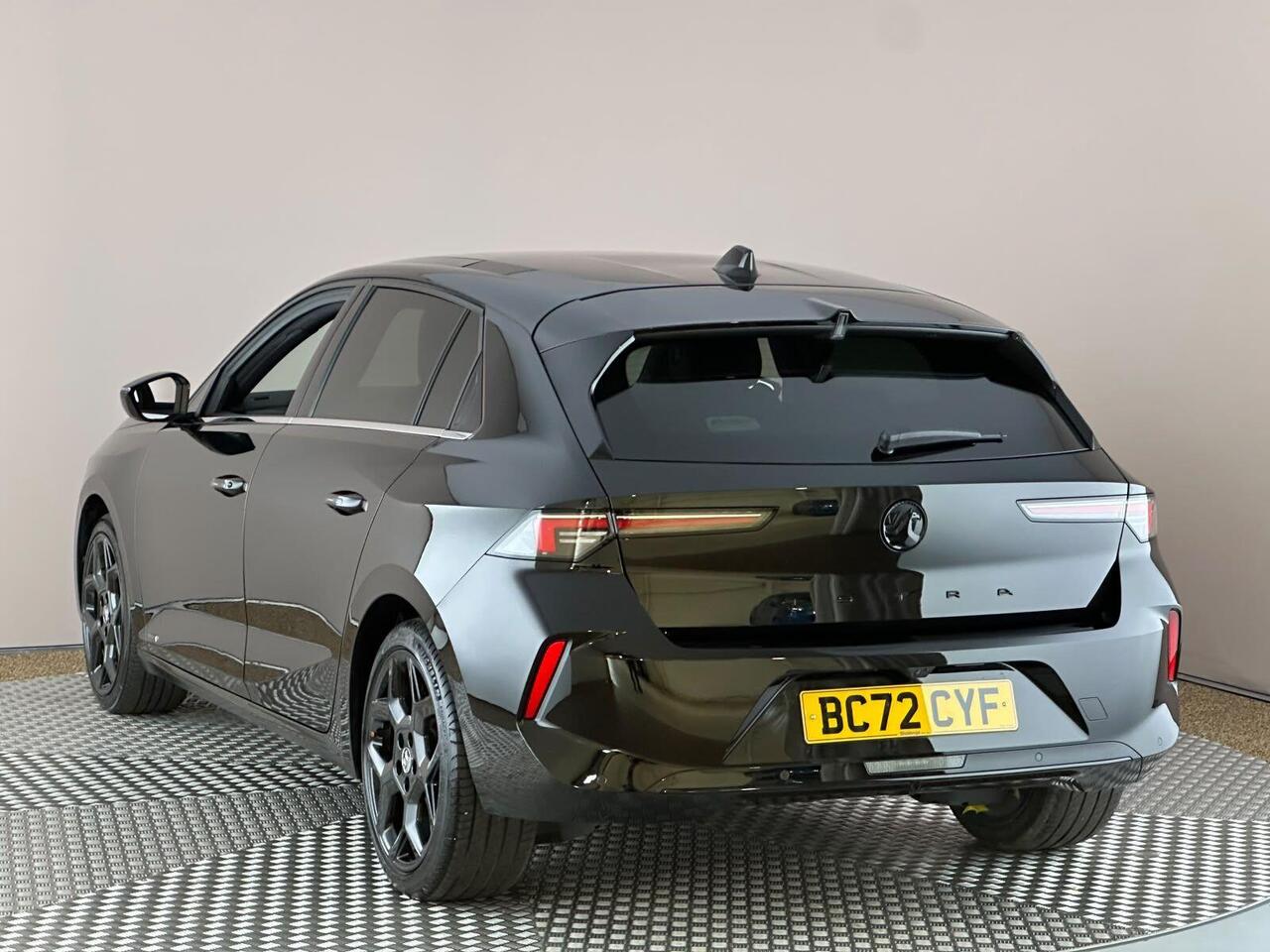 Vauxhall Astra BC72CYF