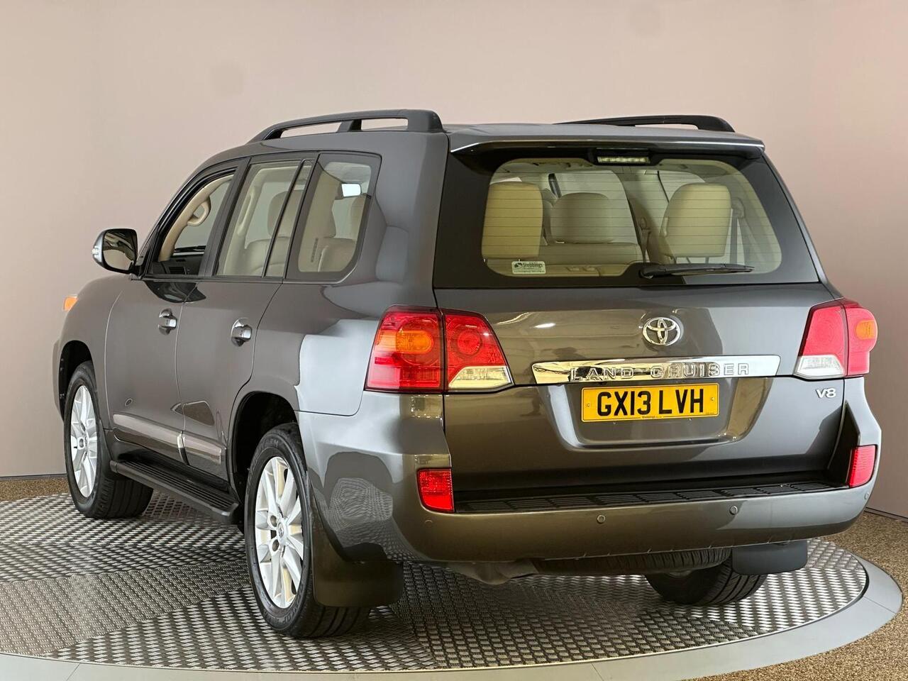 Toyota Land Cruiser GX13LVH