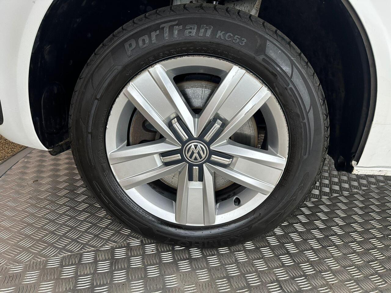 Volkswagen Transporter FG70LZB