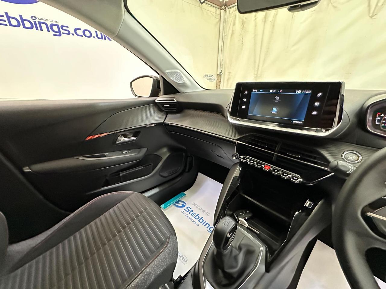 Peugeot 208 AJ23DWM