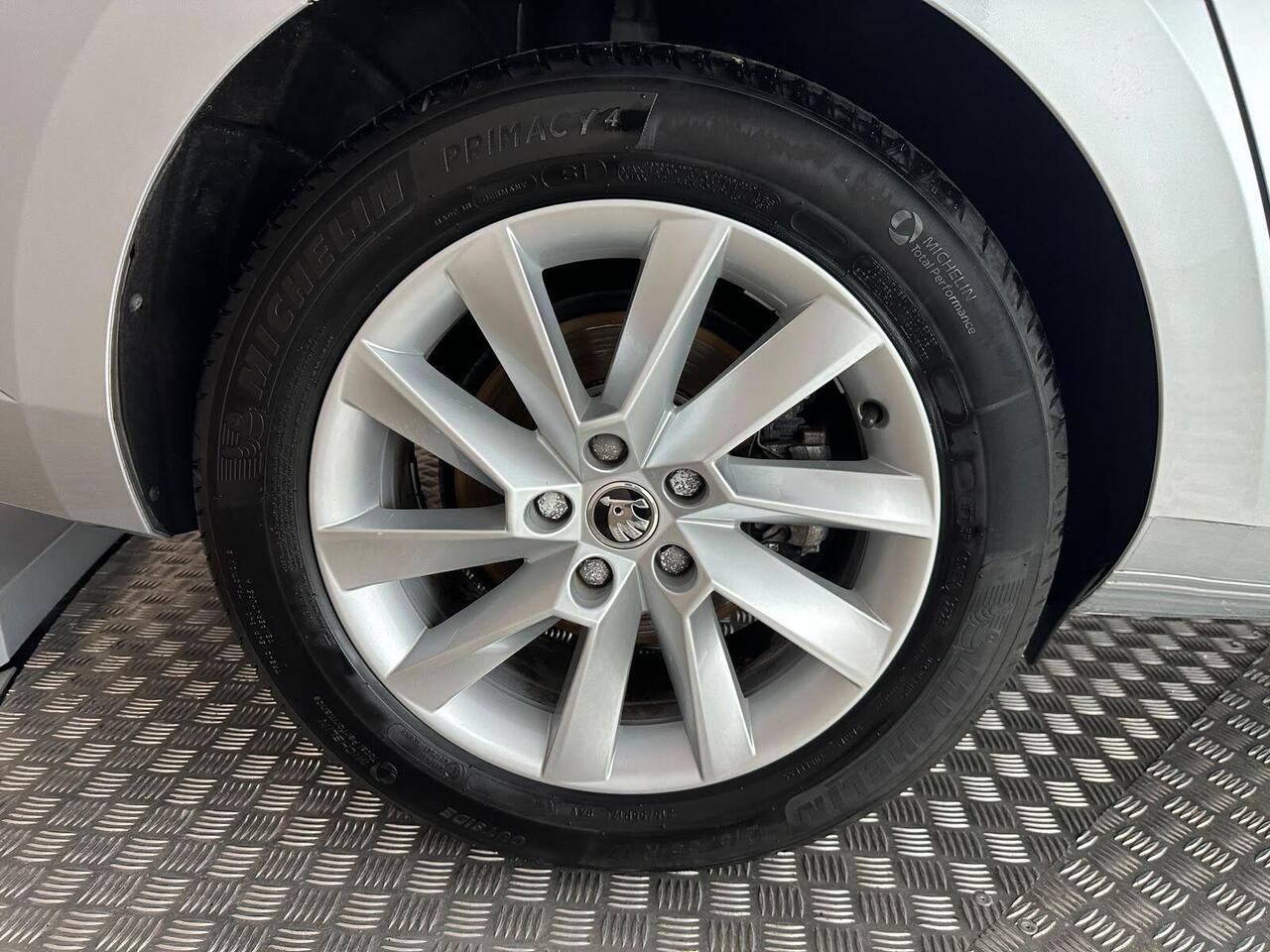 Skoda Superb GJ24NVX